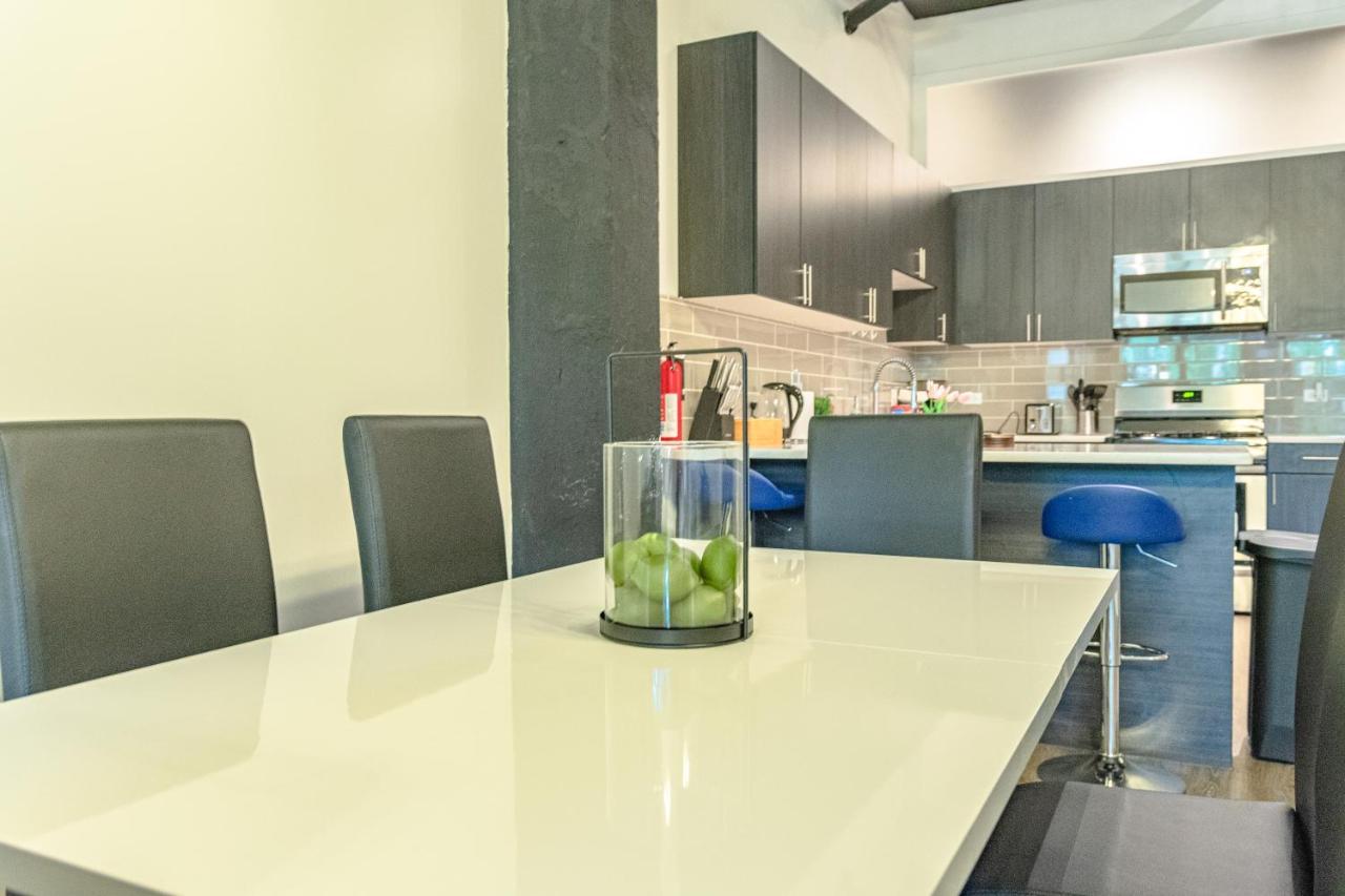 Spacious 3br-2ba designer suite in near McCormick Place Chicago Exterior foto