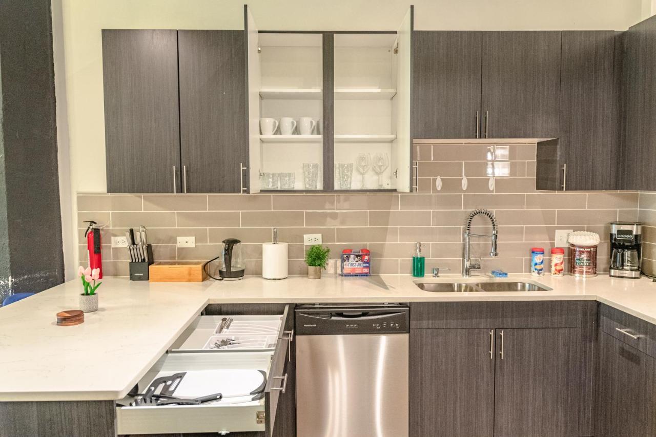Spacious 3br-2ba designer suite in near McCormick Place Chicago Exterior foto