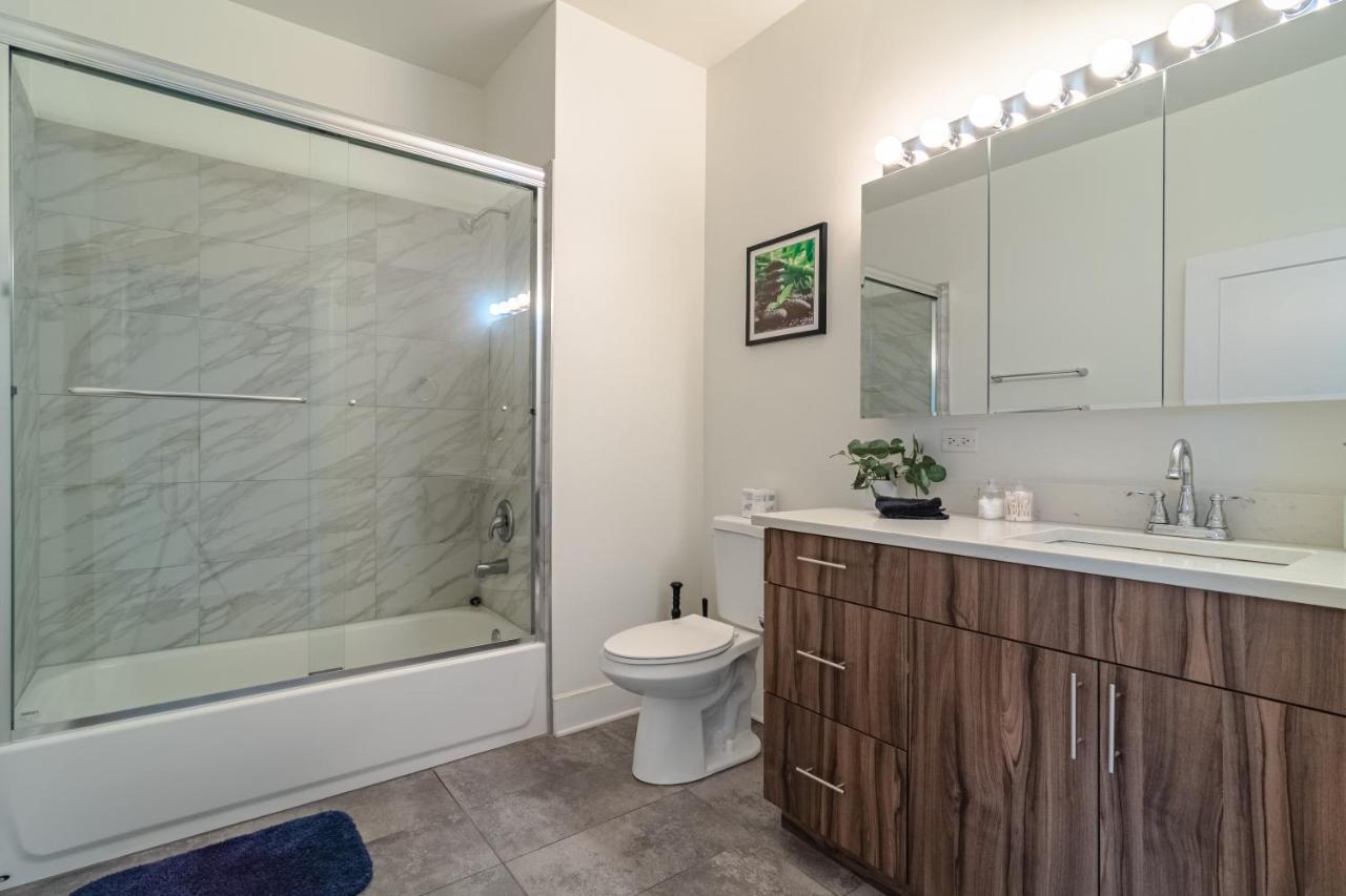 Spacious 3br-2ba designer suite in near McCormick Place Chicago Exterior foto